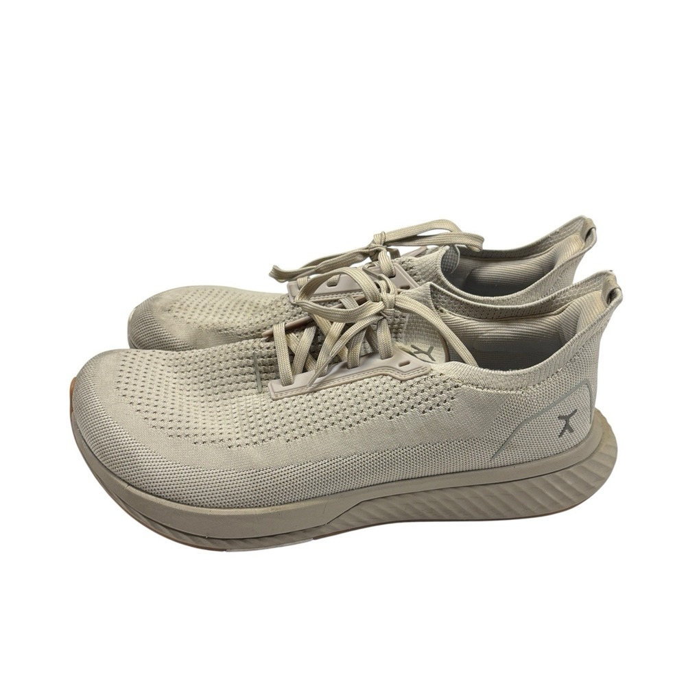Flux Adapt Runner Men's Sz 11 Beige Sand Gum Athletic Road Trail Running Shoes
